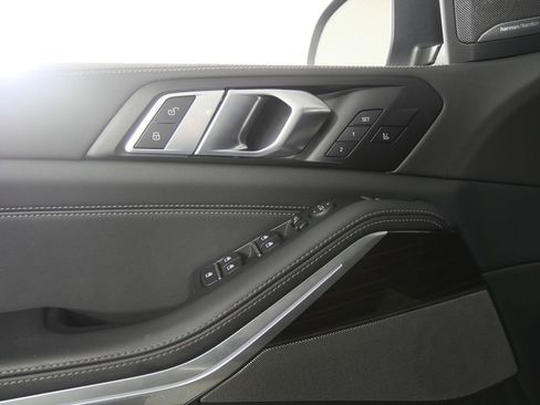 Certified 2026 BMW X5 xDrive40i AWD/4WD image 8