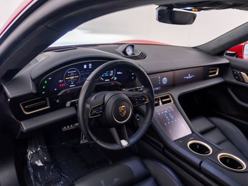 Certified 2023 Porsche Taycan GTS AWD/4WD image 4