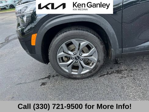 Certified 2024 Kia Seltos LX AWD/4WD image 17