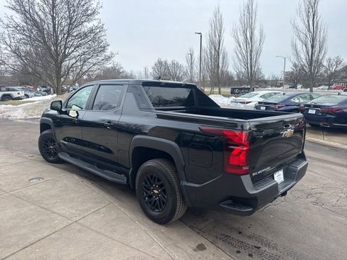 Used 2024 Chevrolet Silverado EV W/T image 5