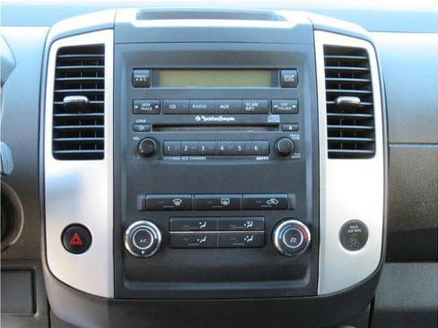 Used 2012 Nissan Frontier PRO-4X image 7