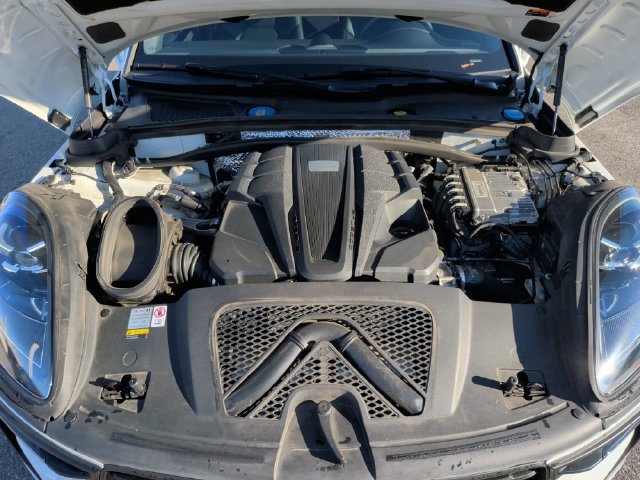 Used 2022 Porsche Macan S AWD/4WD image 33