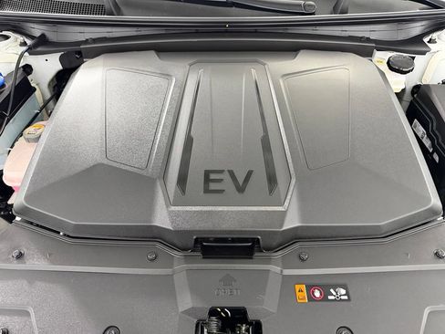 Used 2026 Hyundai Ioniq 5 SE RWD image 35