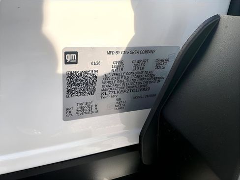 New 2026 Chevrolet Trax ACTIV w/ Sunroof Package FWD image 12