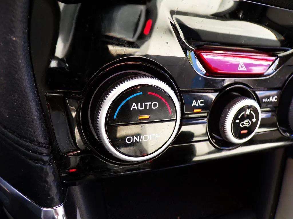Certified 2024 Subaru Forester Premium AWD/4WD image 25