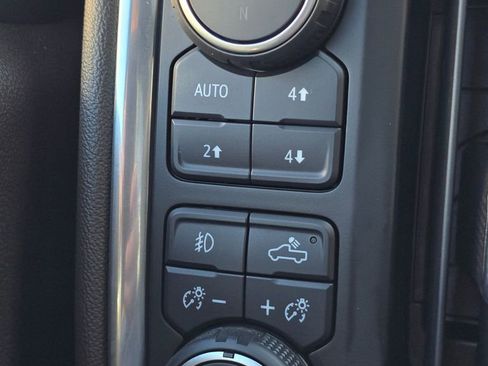 Used 2021 Chevrolet Silverado 1500 RST image 33