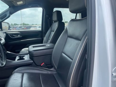 Used 2024 Chevrolet Tahoe Premier RWD image 12