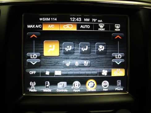 Certified 2017 Jeep Grand Cherokee Overland w/ Jeep Active Safety Group AWD/4WD image 18