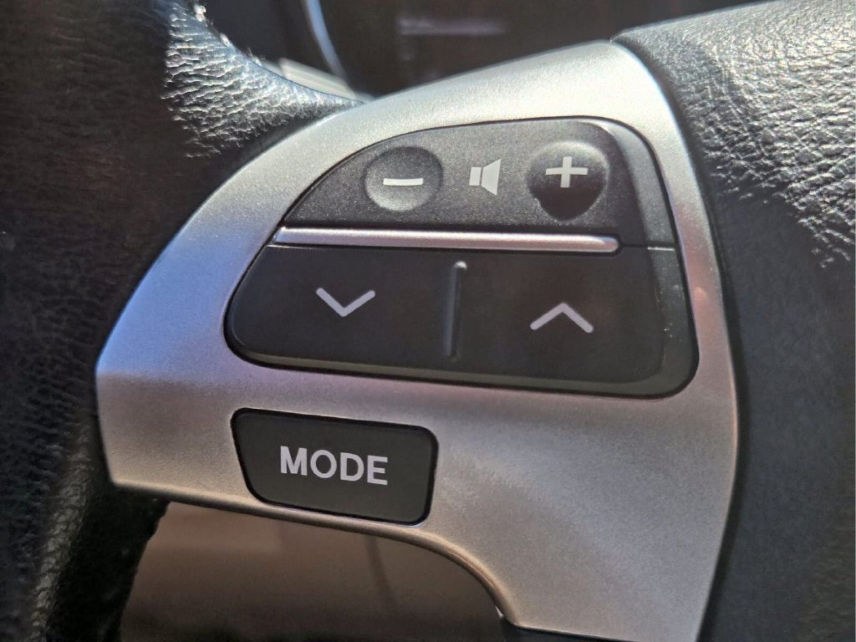 Used 2013 Toyota Highlander Limited AWD/4WD image 27