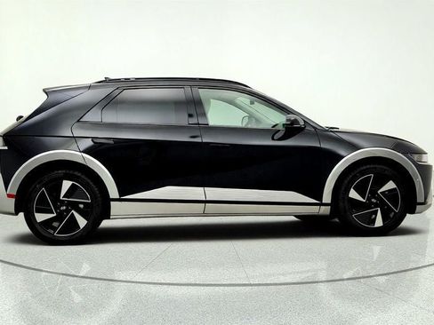 Used 2025 Hyundai Ioniq 5 Limited RWD image 4