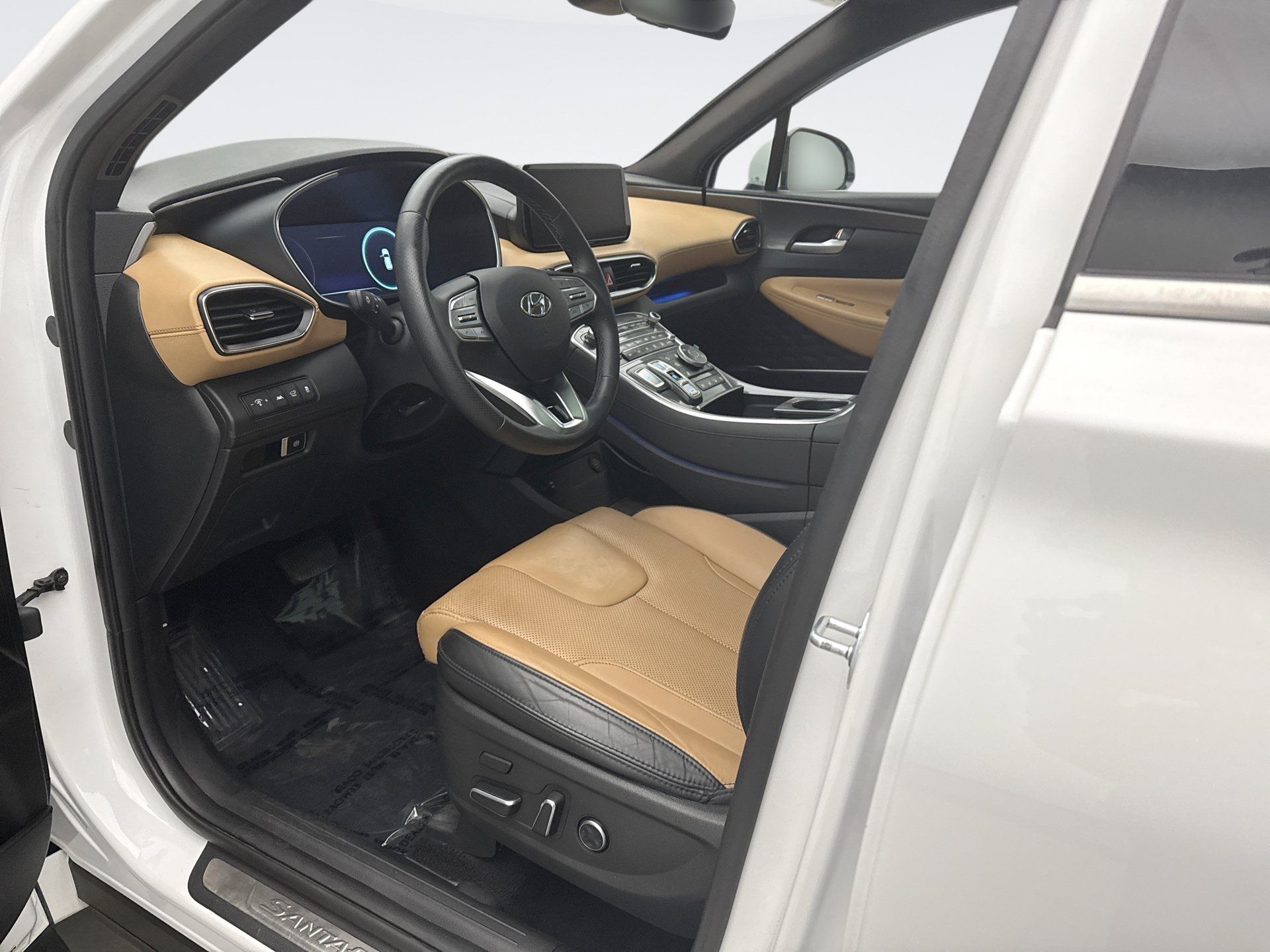 Used 2023 Hyundai Santa Fe Calligraphy AWD/4WD image 10