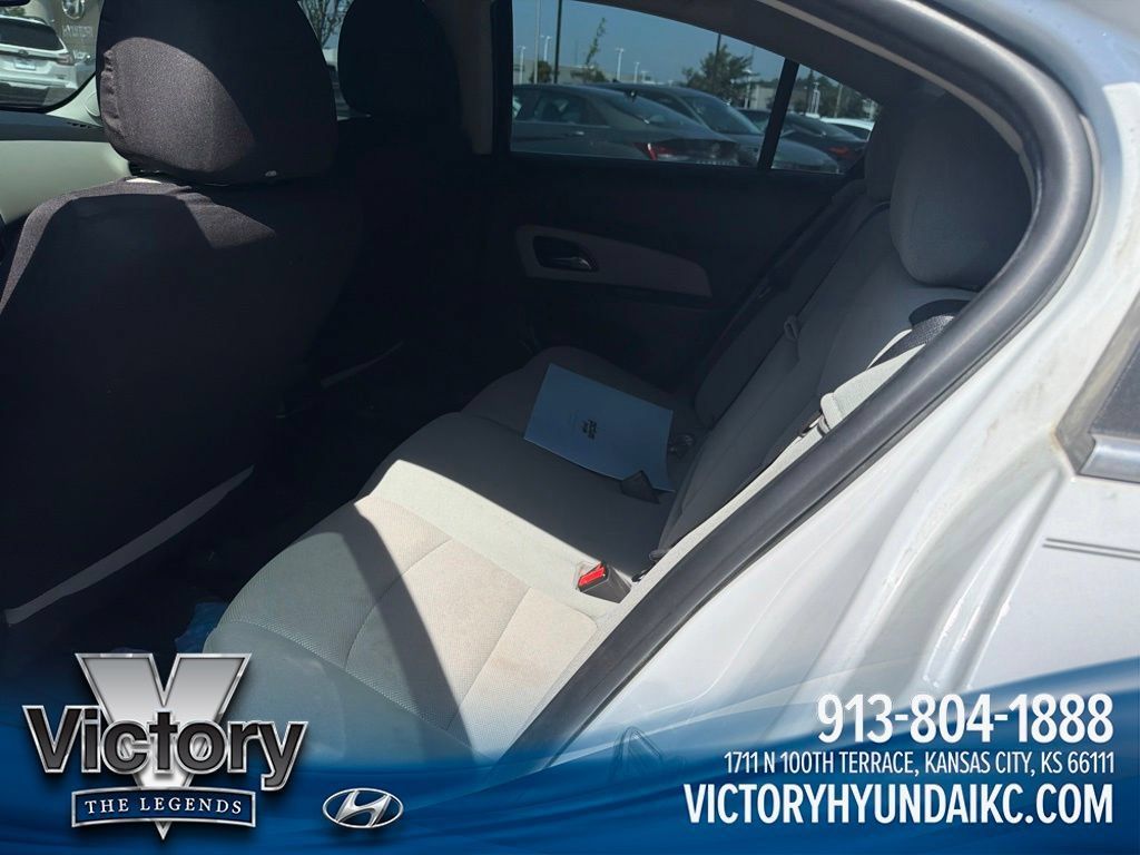 Used 2014 Chevrolet Cruze LT FWD image 9