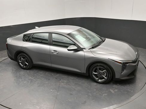 Used 2025 Kia K4 LXS image 22