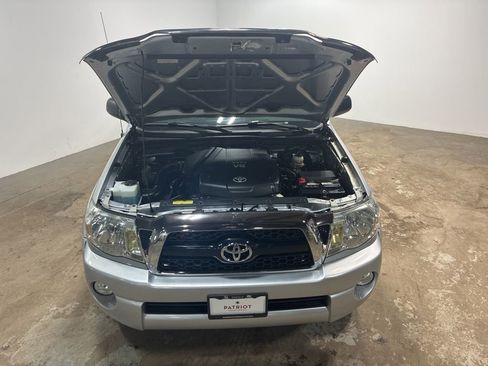 Used 2011 Toyota Tacoma 4x4 Access Cab V6 w/ SR5 Pkg #2 image 13