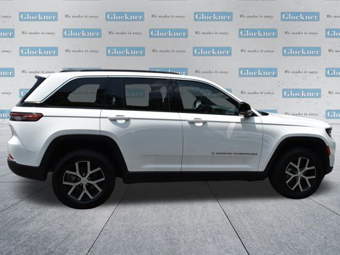 Used 2024 Jeep Grand Cherokee Limited AWD/4WD image 4
