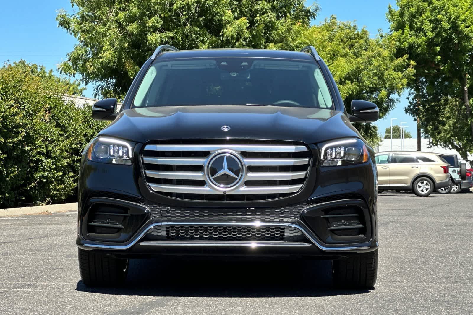 New 2026 Mercedes-Benz GLS 450 4MATIC image 8