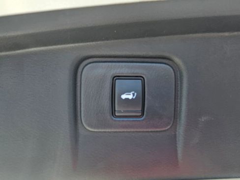 Certified 2024 Nissan Murano Platinum w/ Cargo Package FWD image 12