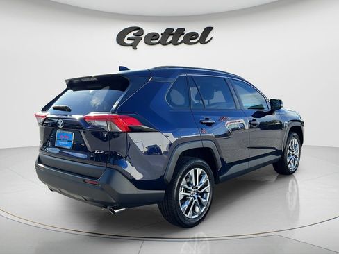 Used 2023 Toyota RAV4 XLE Premium FWD image 5