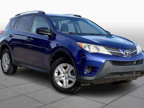 Used 2015 Toyota RAV4 LE image 4