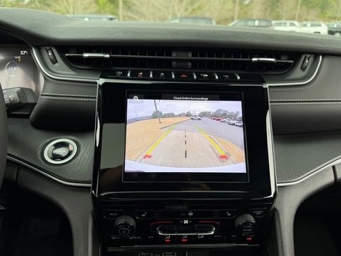 Certified 2024 Jeep Grand Cherokee Laredo X w/ Luxury Tech Group I image 20