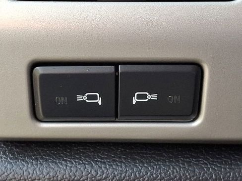 Used 2020 Ford F250 Lariat AWD/4WD image 23
