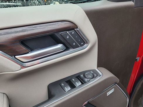 New 2026 GMC Sierra 1500 SLT image 15