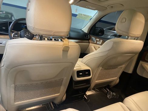 Used 2022 Mercedes-Benz GLE 350 4MATIC image 11