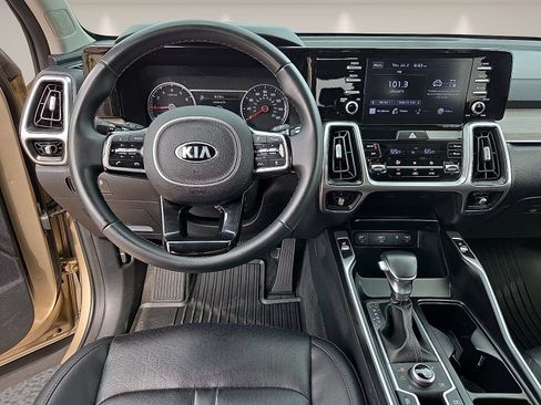 Used 2021 Kia Sorento EX AWD/4WD image 14
