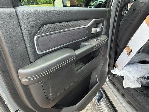 New 2026 RAM 2500 Big Horn AWD/4WD image 18