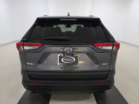 Used 2024 Toyota RAV4 XLE w/ Convenience Package FWD image 6