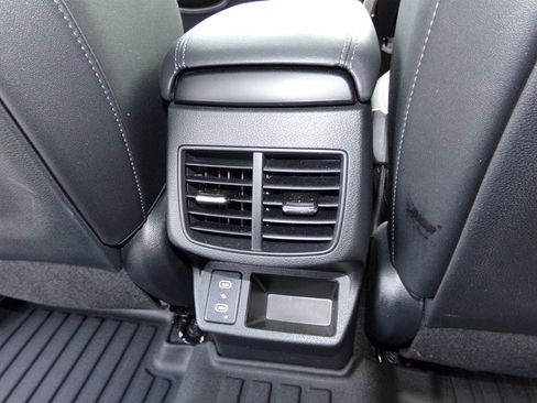 Used 2025 Kia Seltos S AWD/4WD image 20