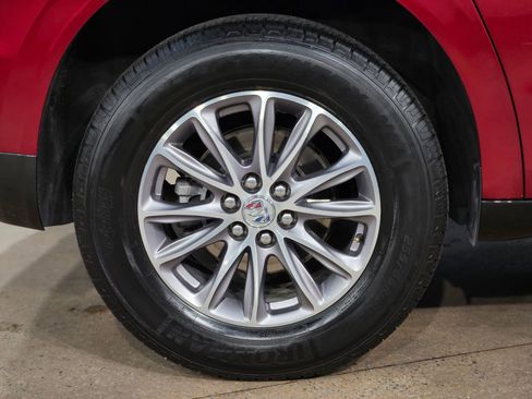 Used 2024 Buick Enclave Premium image 17