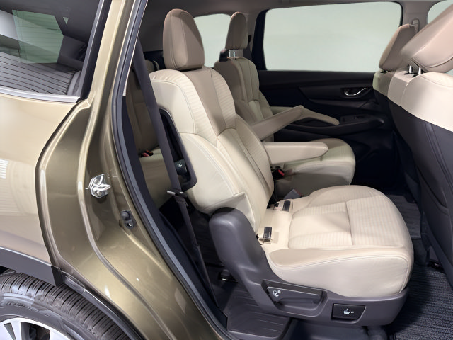 Certified 2025 Subaru Ascent Premium AWD/4WD image 31