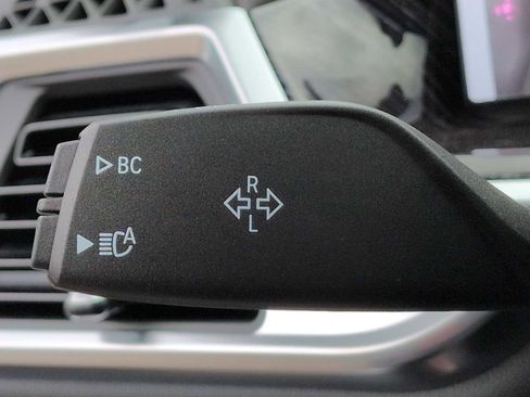 New 2026 BMW X5 xDrive50e AWD/4WD image 28