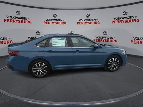 New 2026 Volkswagen Jetta SE FWD image 9