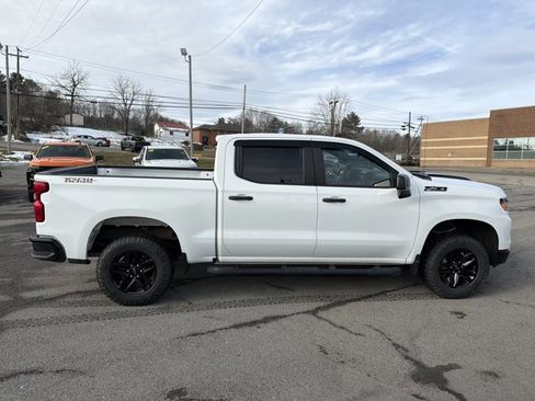 Used 2022 Chevrolet Silverado 1500 Custom Trail Boss w/ LPO, Dark Essentials Package image 5