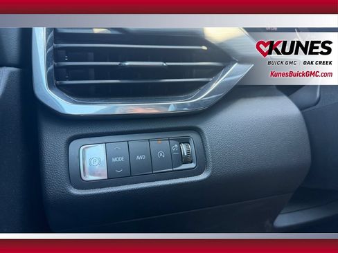 Used 2024 GMC Acadia Elevation AWD/4WD image 18