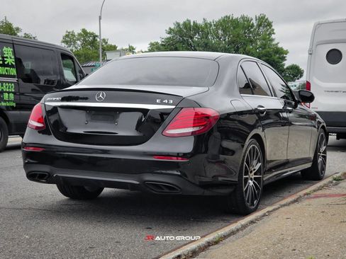 Used 2018 Mercedes-Benz E 43 AMG 4MATIC Sedan w/ Premium 3 Package image 7