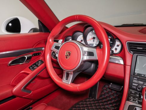 Used 2016 Porsche 911 Carrera S image 26