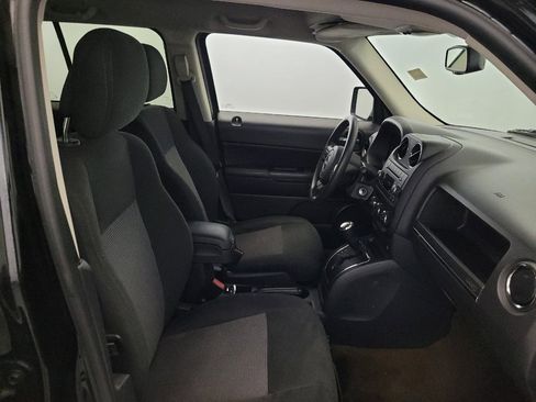 Used 2016 Jeep Patriot Sport w/ Power Value Group AWD/4WD image 21