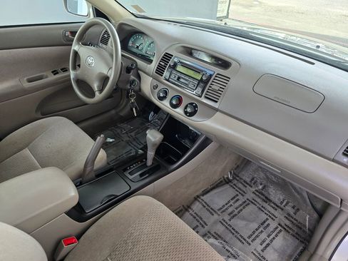 Used 2002 Toyota Camry LE image 21