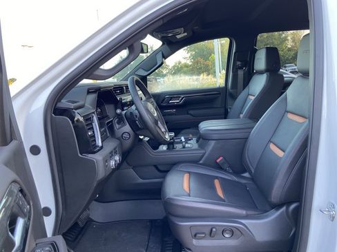 Used 2025 GMC Sierra 1500 AT4 AWD/4WD image 34