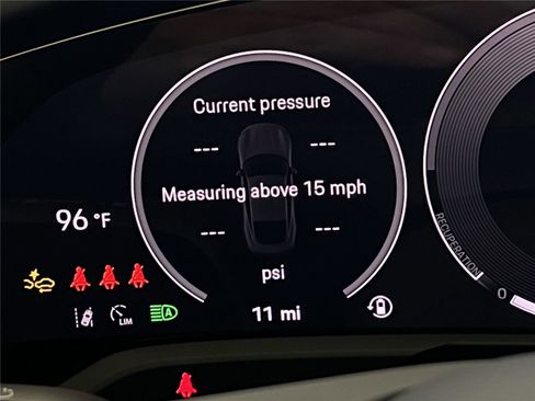 Used 2025 Porsche Taycan image 22