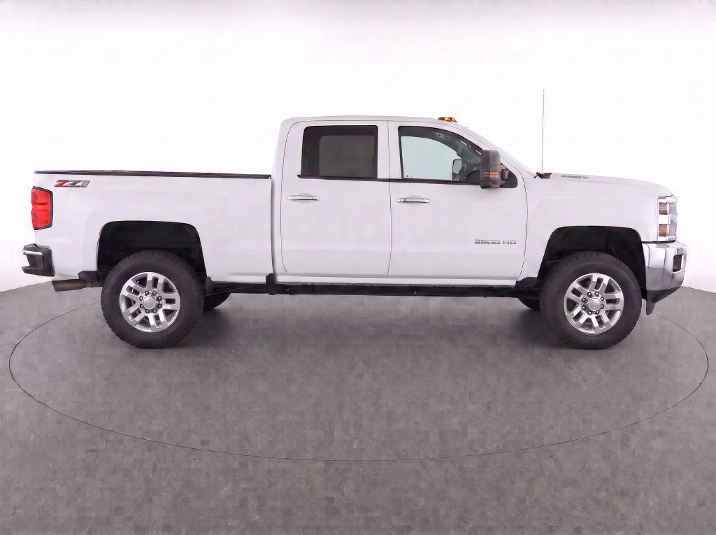 Used 2019 Chevrolet Silverado 3500 LT w/ LT Convenience Package AWD/4WD image 10