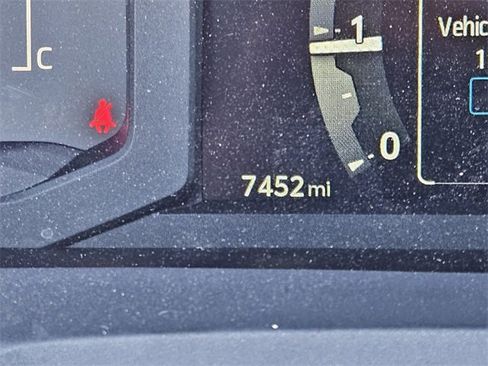 Used 2024 Toyota Tacoma SR5 image 33