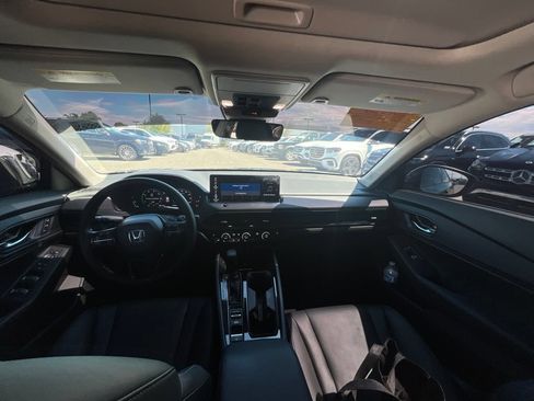 Used 2025 Honda Accord EX-L image 11