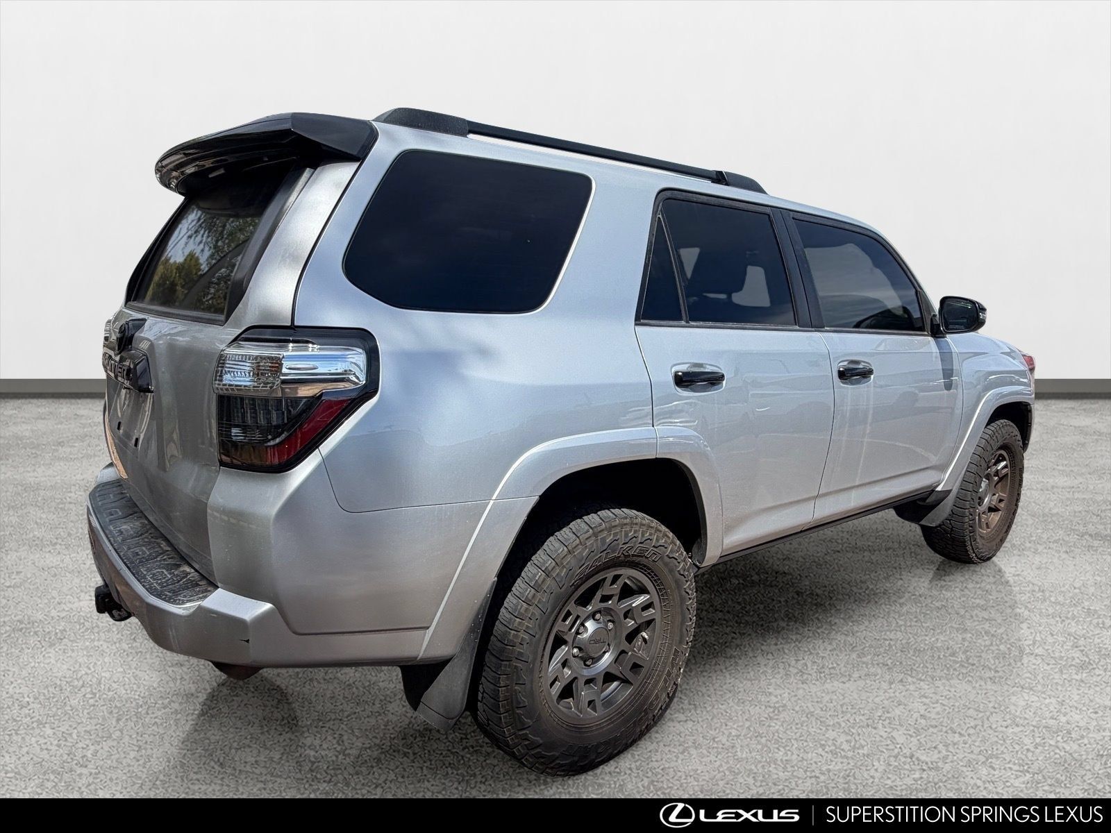 Used 2020 Toyota 4Runner Venture w/ Moonroof Package AWD/4WD image 3