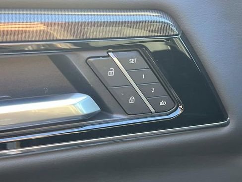 New 2026 GMC Yukon XL Elevation image 16