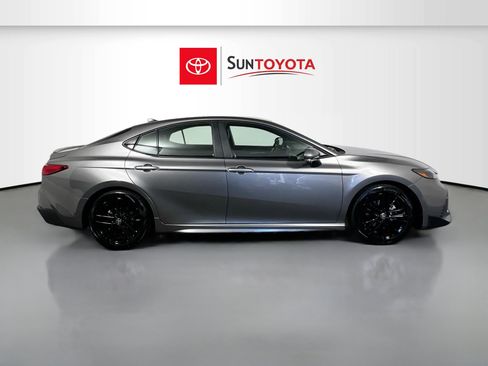 Used 2026 Toyota Camry SE FWD image 2