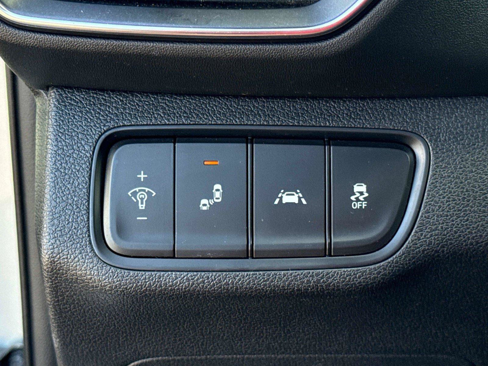 Used 2019 Hyundai Santa Fe SE FWD image 30